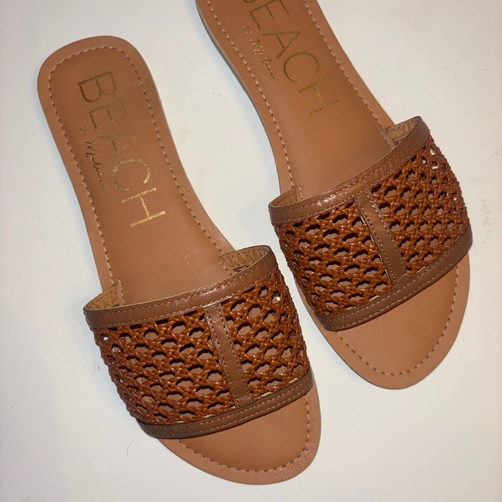 Beach by Matisse Women’s Slides